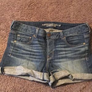 American Eagle Short